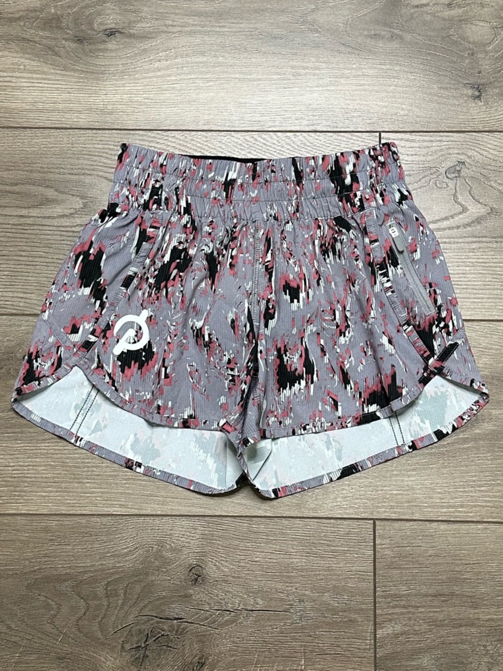 Lululemon‎ X Peloton 4” Tracker Shorts Floral Flux Multi Size 4
